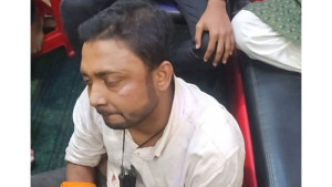 ছিনতাইকারীর কবজি কেটে দিল বিক্ষুব্ধ জনতা
