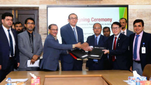 ঢাবিতে ফিলিস্তিনি ছাত্রীদের এক কোটি টাকার টিউশন ফি মওকুফ