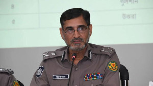 শীর্ষ সন্ত্রাসীদের তালিকা হালনাগাদ করা হচ্ছে: ডিএমপি কমিশনার