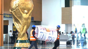 বড় হচ্ছে বিশ্বকাপ, বাড়ছে আয়—ফুটবলের রোমাঞ্চ কি কমবে?